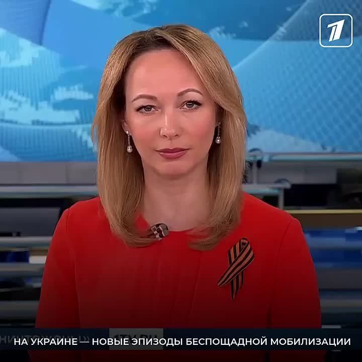 堗    