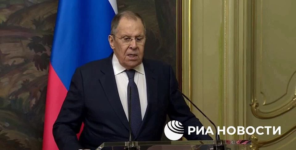 Европа остервенела и стала частью "международного оборзения" по отношению к России, заявил Лавров