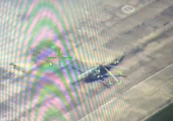 Black Hawk down?. @the_wrong_side ,          ,       UH-60 Black Hawk  