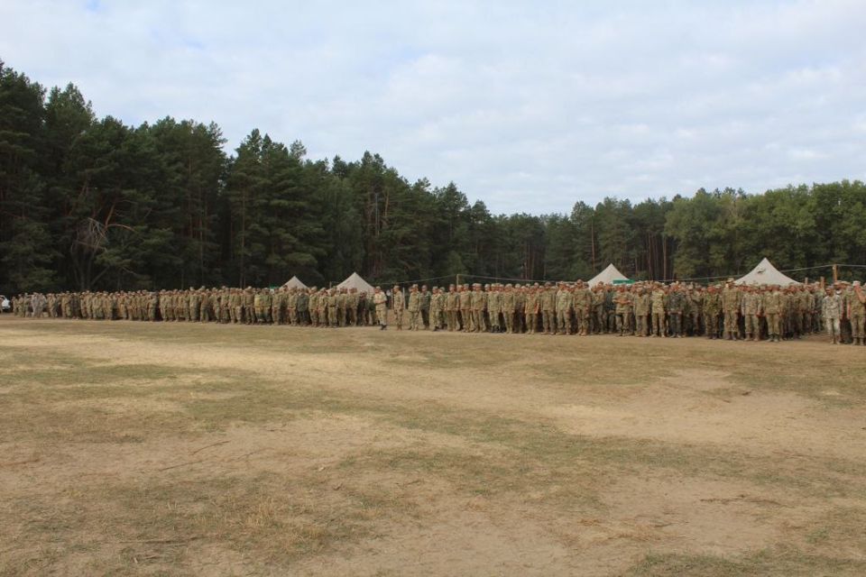 Эдуард Басурин: Минобороны России обнародовало кадры уничтожения лагеря украинских боевиков в Черниговской области ракетами "Искандер", о чём ранее сообщили многие источники Эдуард Басурин: Минобороны России обнародовало кадры уничтожения лагеря украинских боевиков в Черниговской области ракетами "Искандер", о чём ранее сообщили многие источники