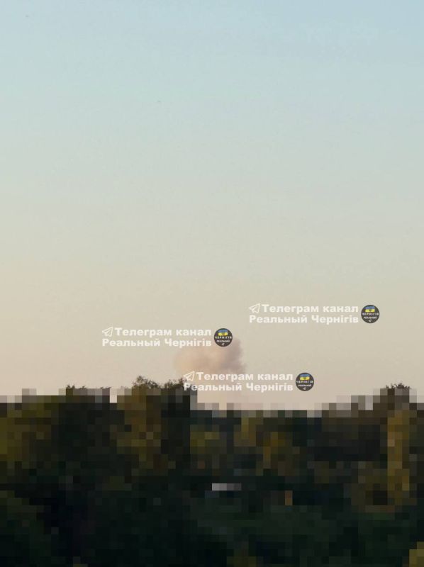 Местные ТГ-каналы сообщают о поднимающемся дыме после удара российских баллистических ракет по полигону ВСУ в Черниговской области