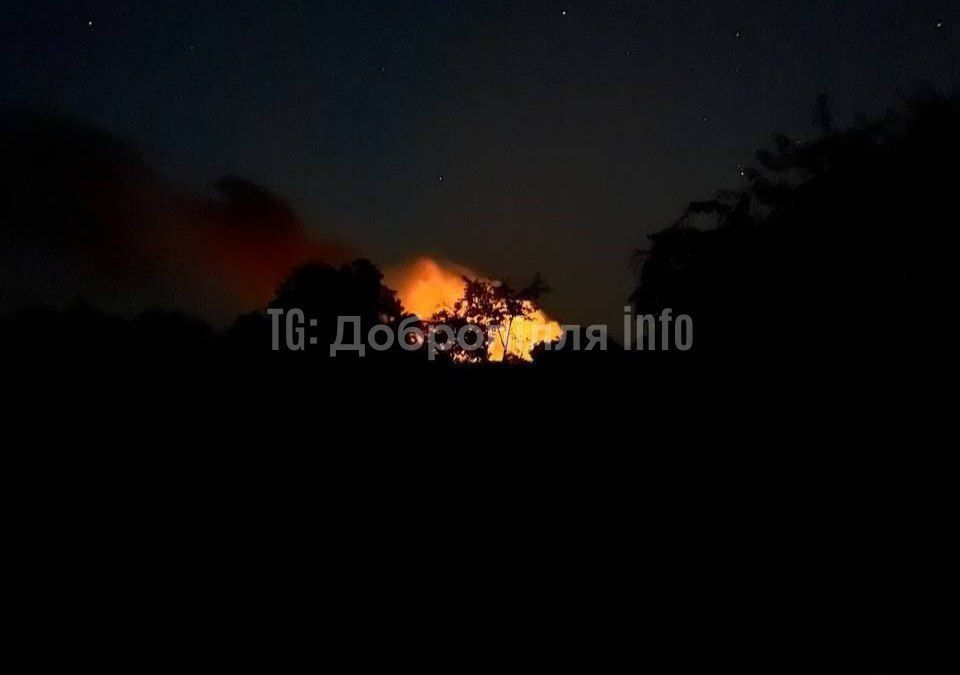 Вчера днём и ночью ВКС и ракетные войска наносили удары по целям на Донбассе, в Сумской, Харьковской, Запорожской и Херсонской областях (весь спектр средств поражения), окрестностях Днепропетровска (Искандер-М), окрестностях...