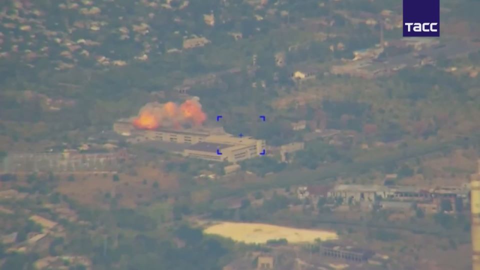 Войска РФ бомбами ФАБ уничтожили пункты временной дислокации ВСУ у Константиновки ДНР и Гремяча Черниговской области