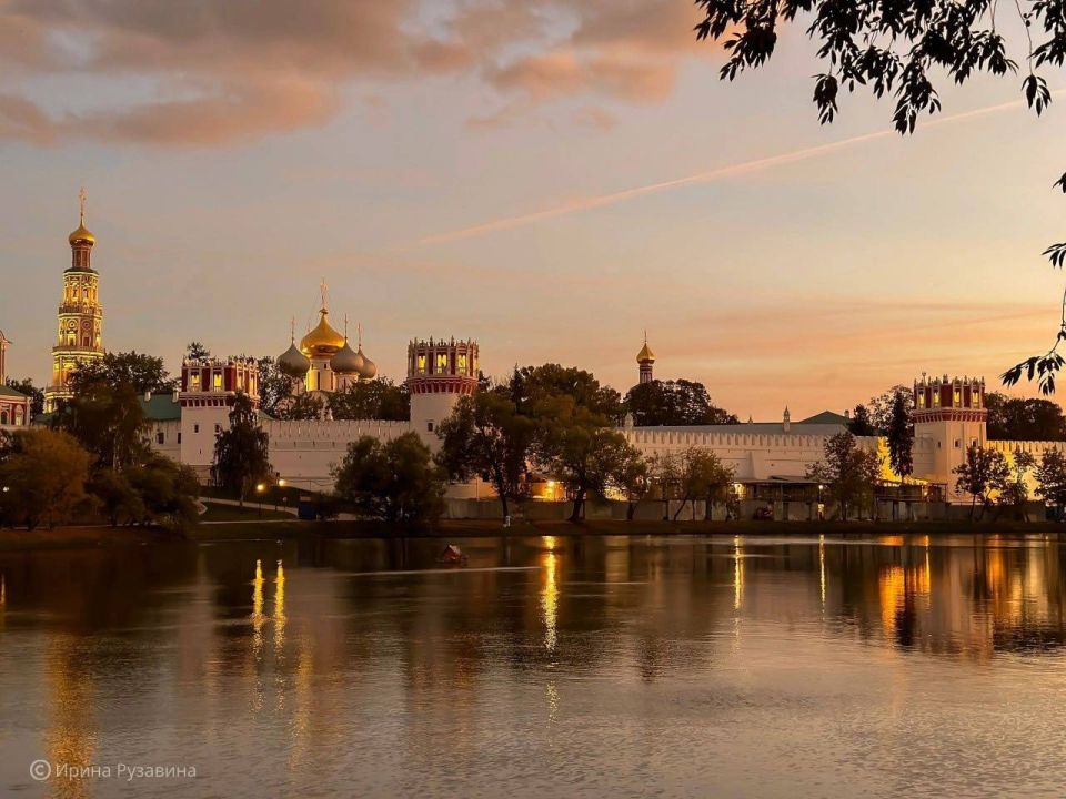 #Москва878. Сегодня мы отмечаем #ДеньМосквы – праздник, объединяющий историю, культуру и традиции нашей страны #Москва878. Сегодня мы отмечаем #ДеньМосквы – праздник, объединяющий историю, культуру и традиции нашей страны