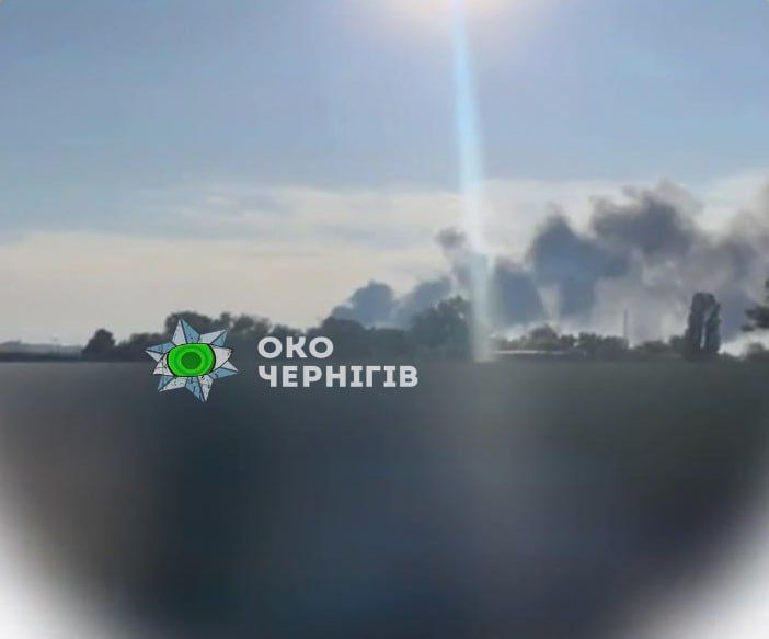 В Нежине Черниговской области атакована и горит нефтебаза В Нежине Черниговской области атакована и горит нефтебаза