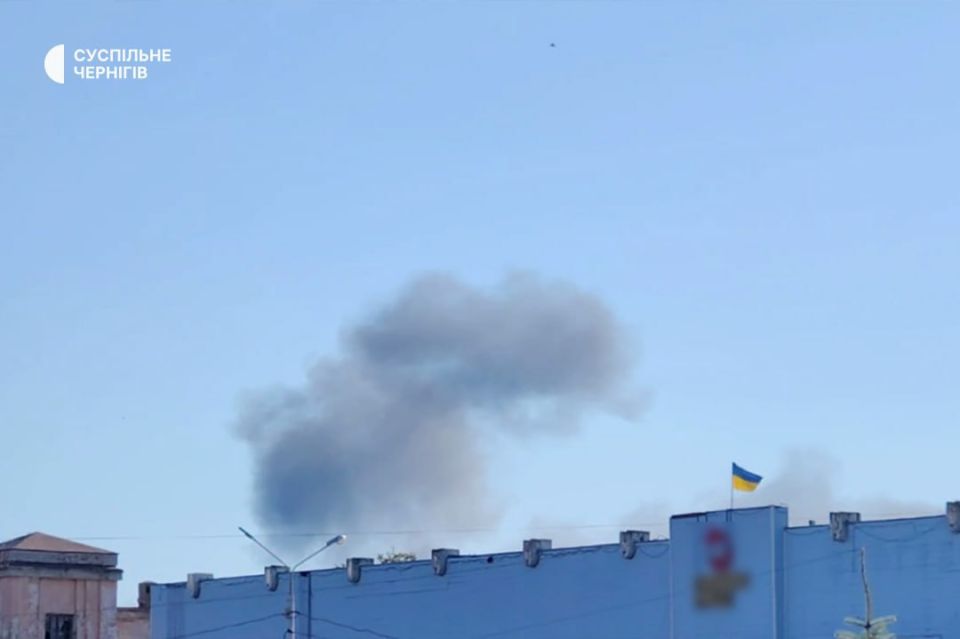 Новые кадры из Нежина Черниговской области, где "Герани" атакуют военный аэродром