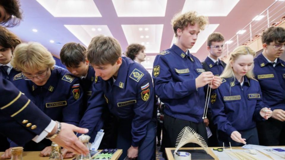   :    () -          ,   ,   ...