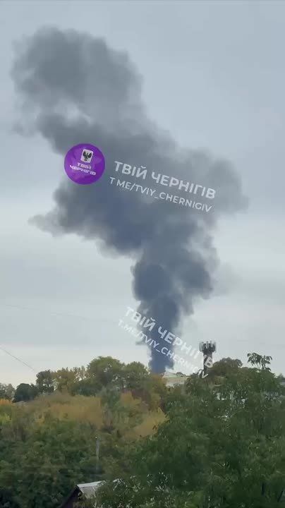 Еще кадры из Чернигова.... Местный мэр Брыжинский сообщил об атаке на критическую инфраструктуру © Наш канал