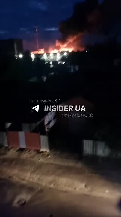 Появляются новые кадры ударов по целям в Нежине