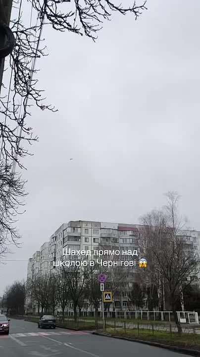 Юрий Котенок: Пролет "Гераней" на малой высоте над Черниговом