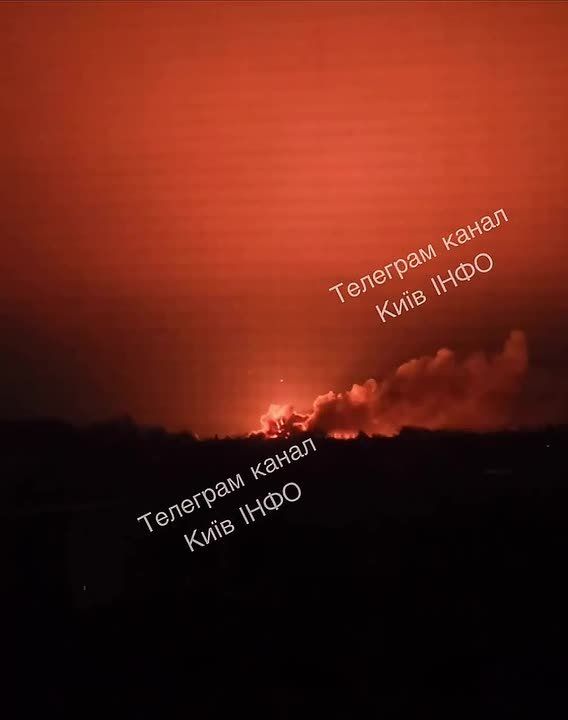 Украинские каналы публикуют кадры прилётов в городе Фастов под Киевом