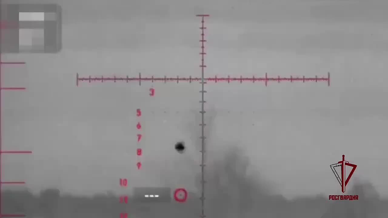 С первого выстрела: снайпер Росгвардии сбил вражеский дрон на подлёте к позиции российских бойцов