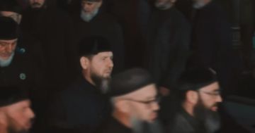 Адам Делимханов: От всей души поздравляю ДОРОГОГО БРАТА, Главу Чеченской Республики, Героя России, Служителя Священного КОРАНА, Хранителя реликвий Пророка МУХАММАДА (мир Ему и благословение АЛЛАХА), Защитника Ислама РАМЗАНА...