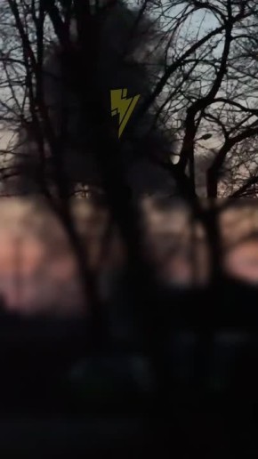 Взрывы в Чернигове. Местные жители сообщают, что после одного из взрывов пропал свет