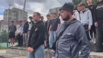 Дмитрий Стешин: Реакция: жителей Львова, устроивших бунт против "людоловов", заставили публично извиняться и кричать на камеру «Слава ТЦК»