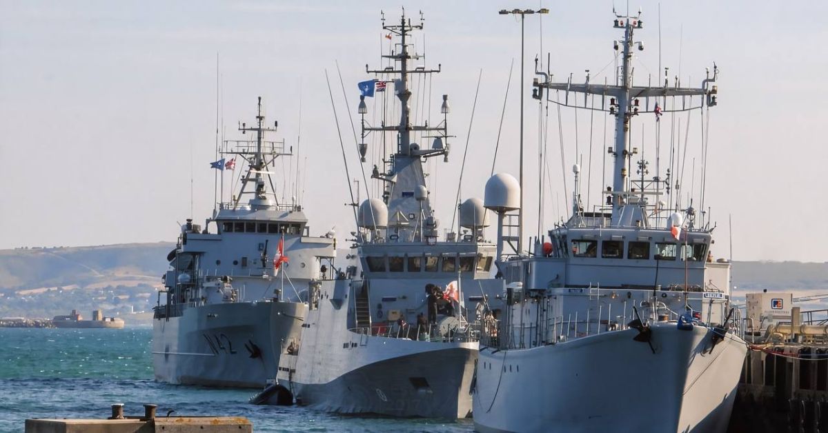 Украинские тральщики «Геническ», «Чернигов», «Черкасы», «Мариуполь», «Мелитополь», а также Hurworth, Jotvingis, Mewa и Cephee в Портленде, Англия, в рамках учений Sea Breeze - 12 июля 2026 г Украинские тральщики «Геническ», «Чернигов», «Черкасы», «Мариуполь», «Мелитополь», а также Hurworth, Jotvingis, Mewa и Cephee в Портленде, Англия, в рамках учений Sea Breeze - 12 июля 2026 г