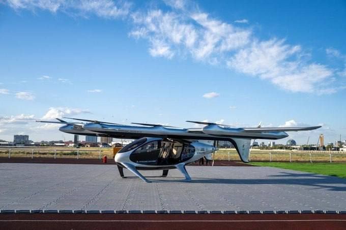 В Астане состоялся первый демонстрационный полет воздушного такси (eVTOL) В Астане состоялся первый демонстрационный полет воздушного такси (eVTOL)