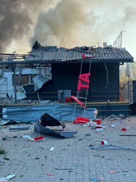 Грузовое отделение «Новой почты» в Черниговской области уничтожено после прилёта, сообщили в компании