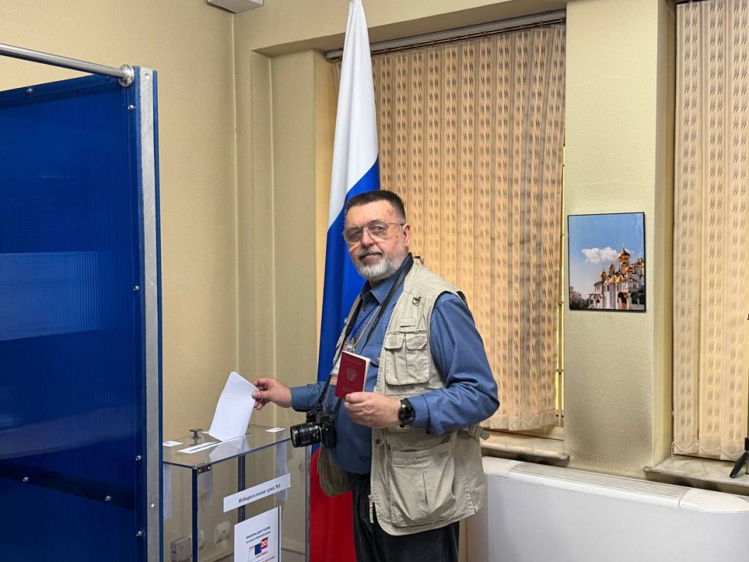 Избирательный участок №8024 при Посольстве России в Афганистане в Кабуле начал свою работу Избирательный участок №8024 при Посольстве России в Афганистане в Кабуле начал свою работу
