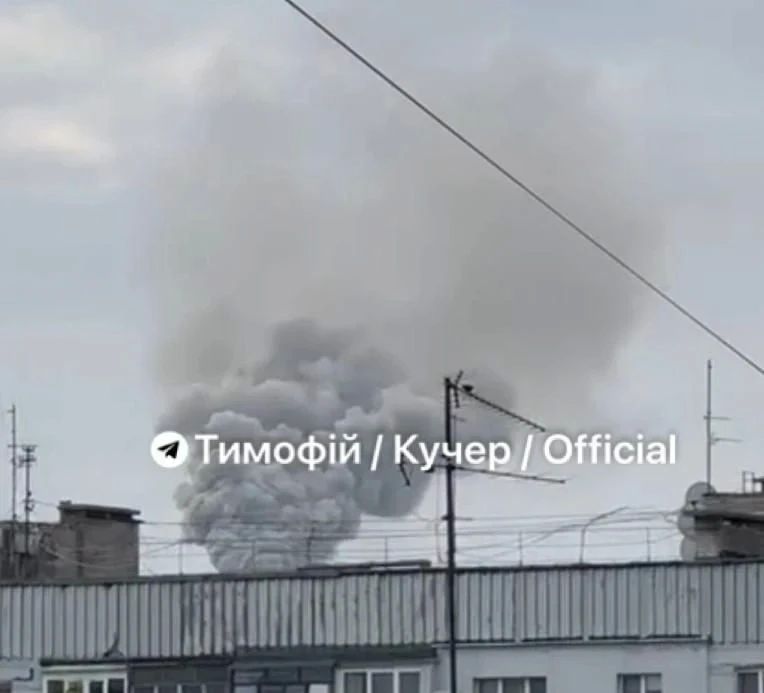 Армия России нанесла удары по Приднепровской ТЭС в Днепропетровске и ремонтному предприятию в Чернигове, использовавшемуся ВСУ Армия России нанесла удары по Приднепровской ТЭС в Днепропетровске и ремонтному предприятию в Чернигове, использовавшемуся ВСУ